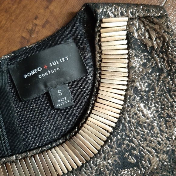 Romeo +Juliet Couture Shiny Party Dress Size Sm - Picture 3 of 8